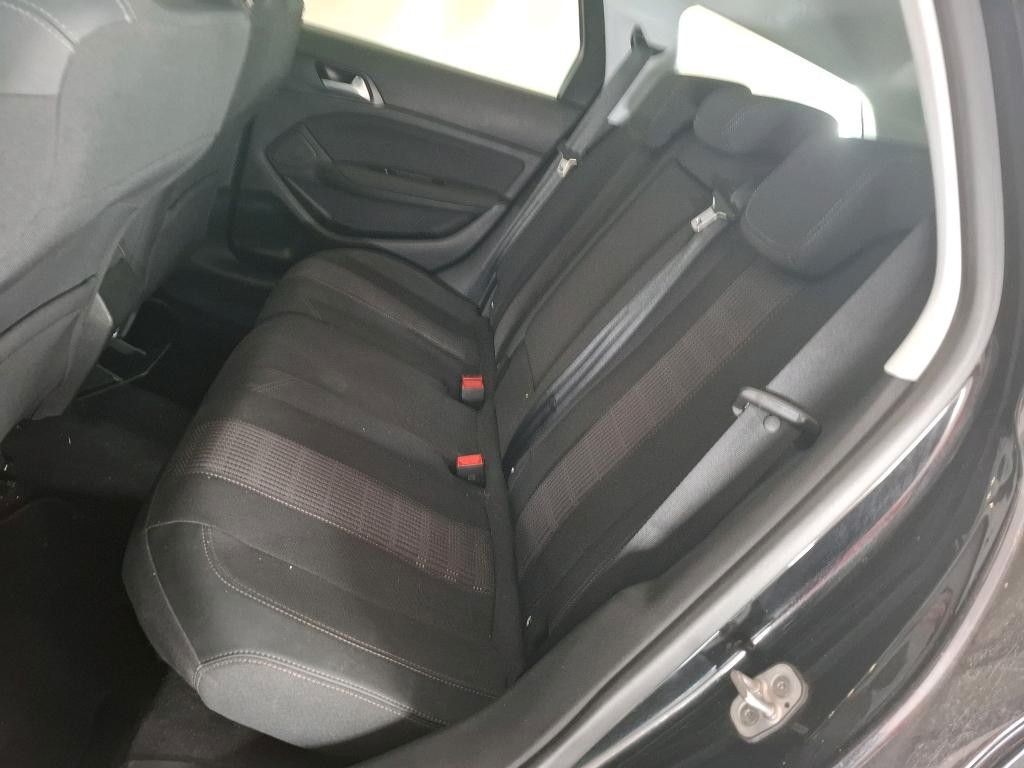 Fahrzeugabbildung Peugeot 308 SW Allure 1.2T NAVI/LED/PDC/ALU/DAB