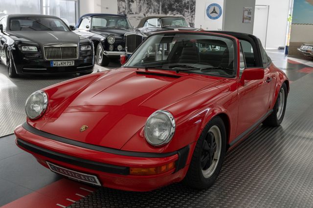 Porsche 911Carrera SC Targa