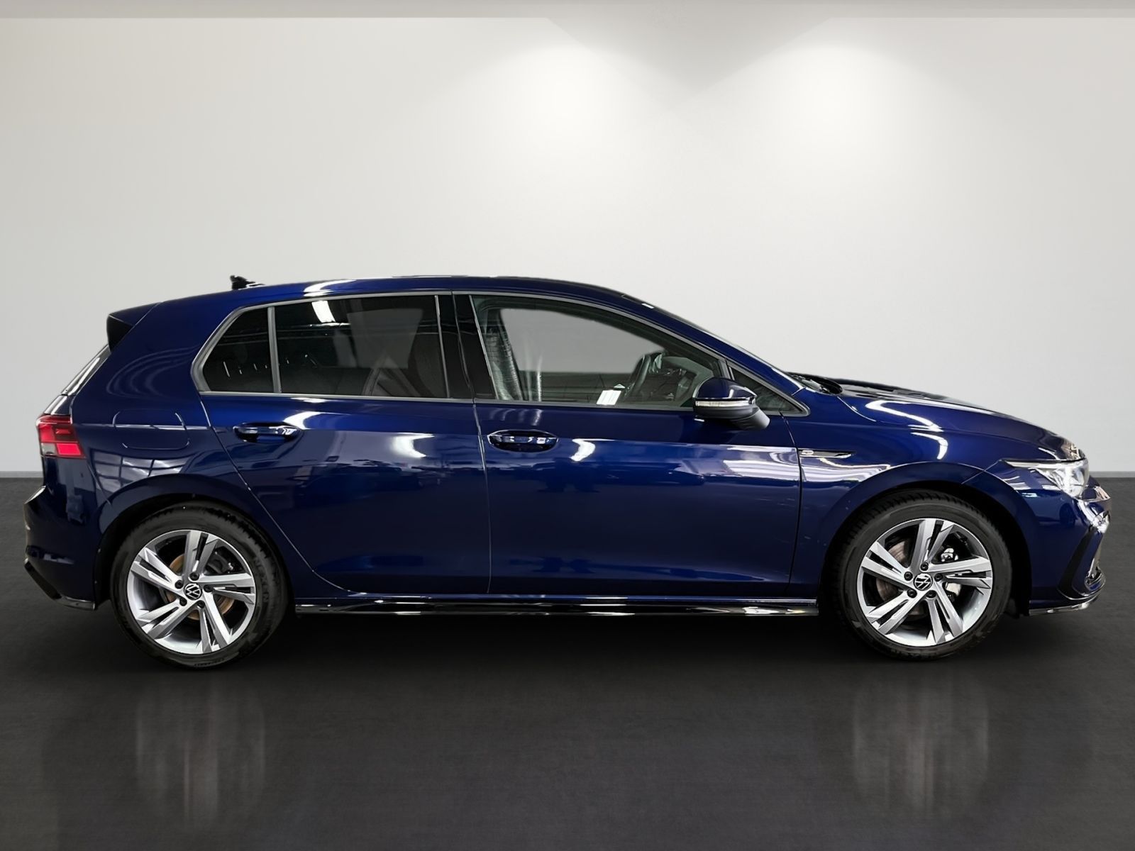 Volkswagen Golf VIII R-Line 1,5 TSI Privacy SideAssist foto 4