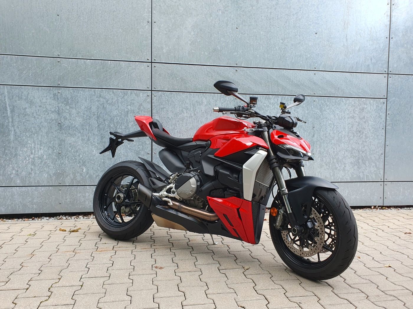 Fahrzeugabbildung Ducati Streetfighter V2