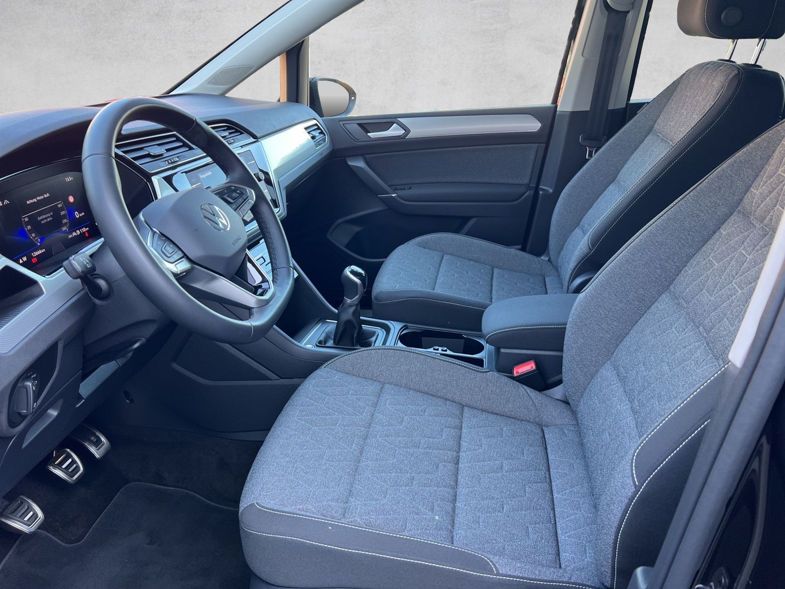 Touran Move 1.5 TSI Navi*ACC*7-Sitzer