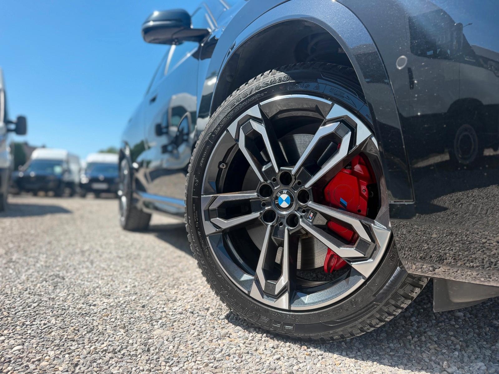 BMW X1 sDrive20i M Sport Pro 19"Shadow 360° Pano HuD, миниатюра 7