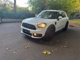 MINI One Countryman, 1,5l, Schalter, Scheckheft - MINI One Countryman: Kleinwagen