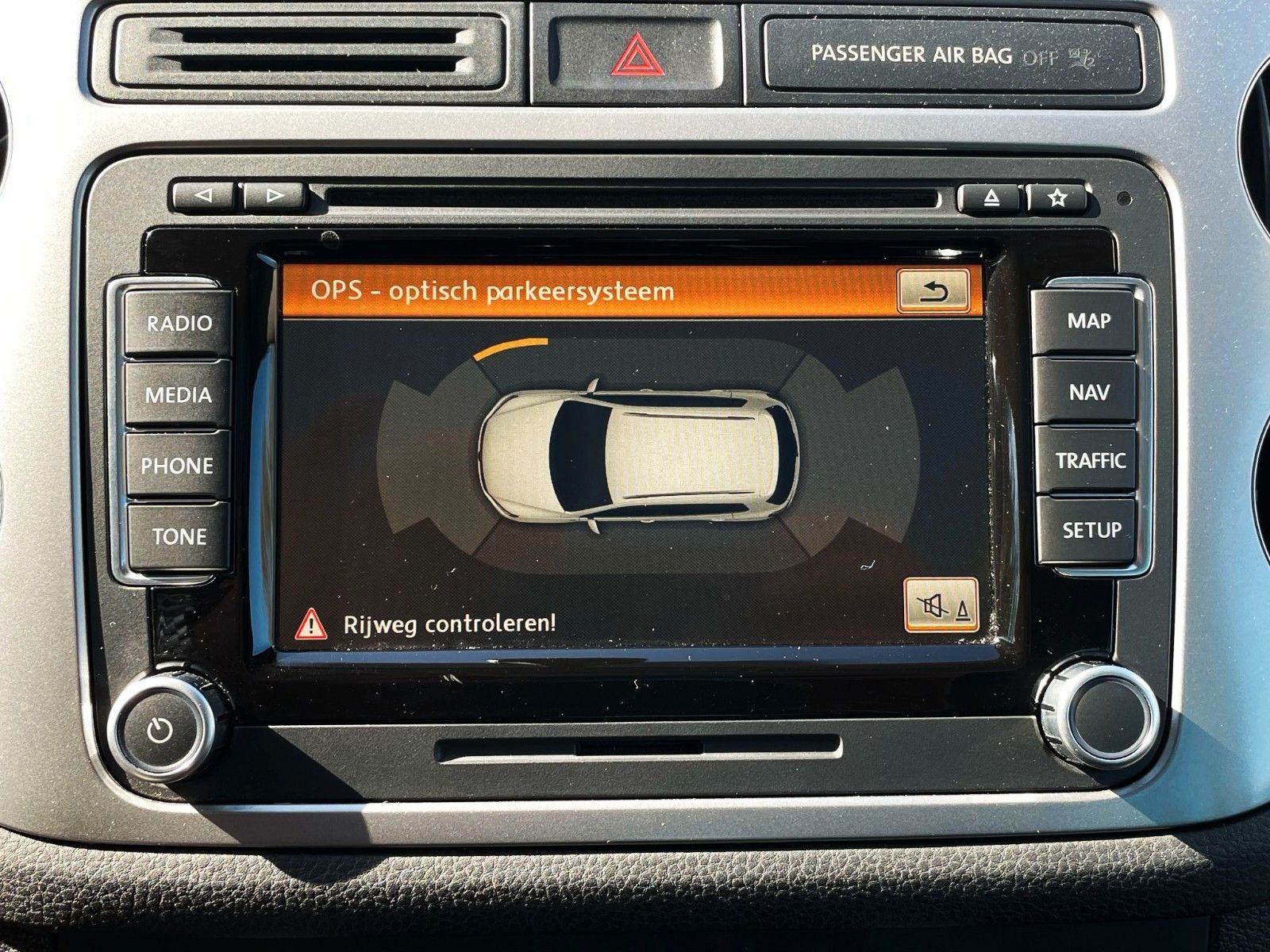 Fahrzeugabbildung Volkswagen TIGUAN 2.0TDI CUP DSG 4M NAVI DYNAUDIO CAM PANO.