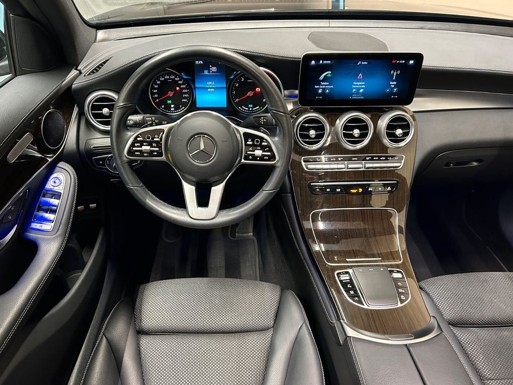Mercedes-Benz GLC 300 GLC300 4M *AMG LINE*PANO*KAMERA*AHK*LED*CARPLAY*
