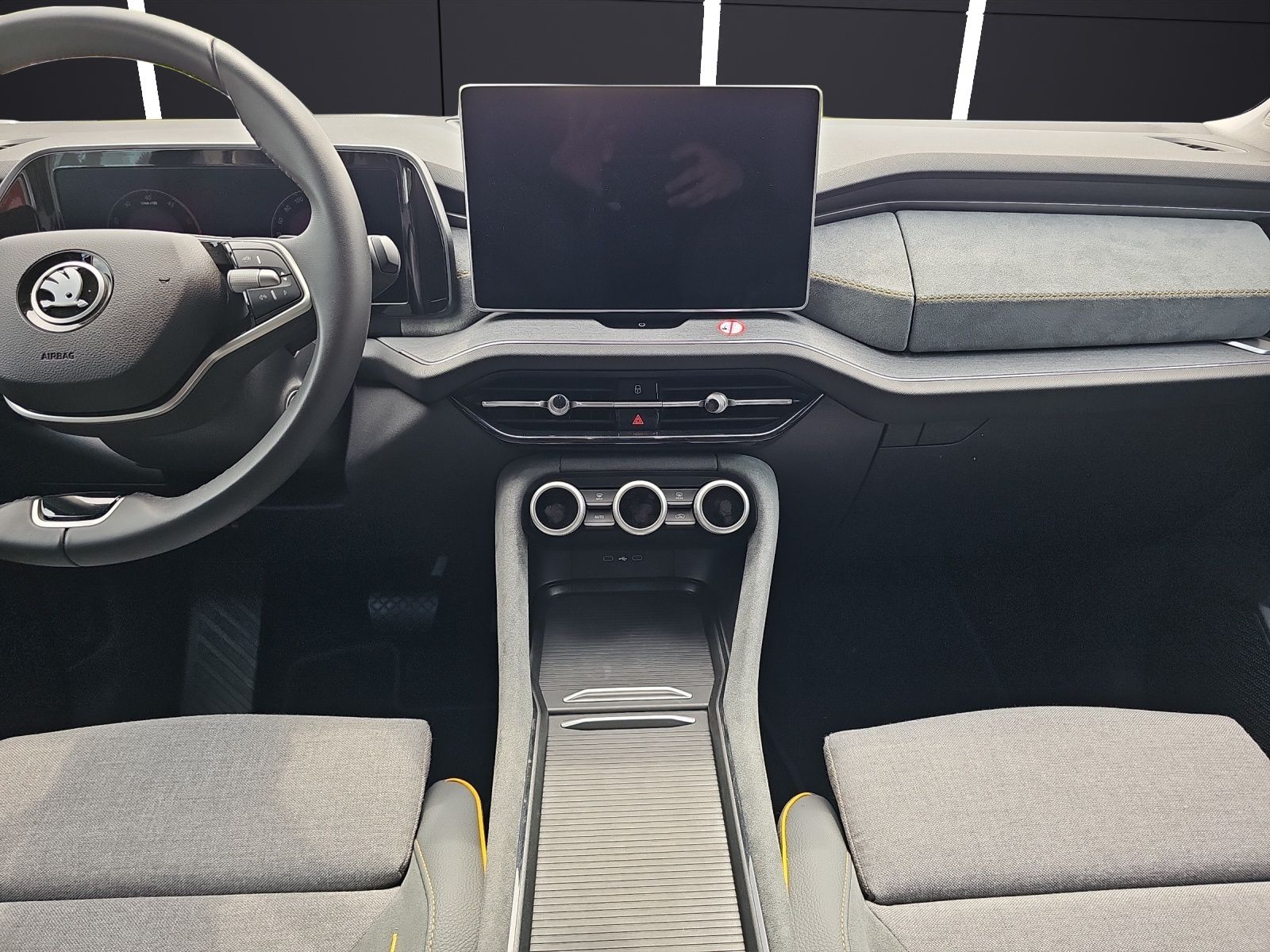 Fahrzeugabbildung SKODA Kodiaq TDI  4x4 Selection DSG ACC AHZ KAMERA