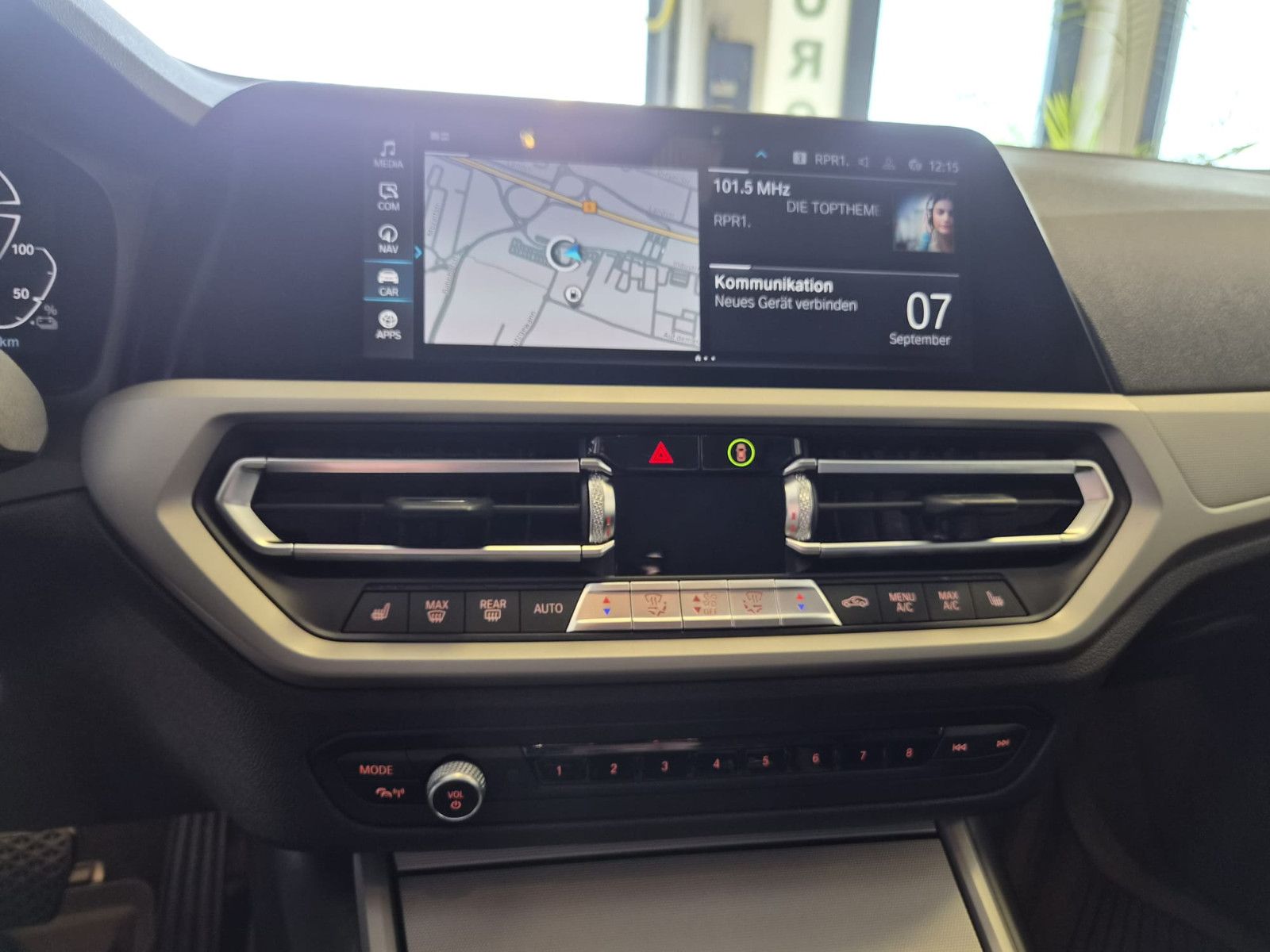 Fahrzeugabbildung BMW 330 e Advantage / NAVI / KLIMA / Garantie