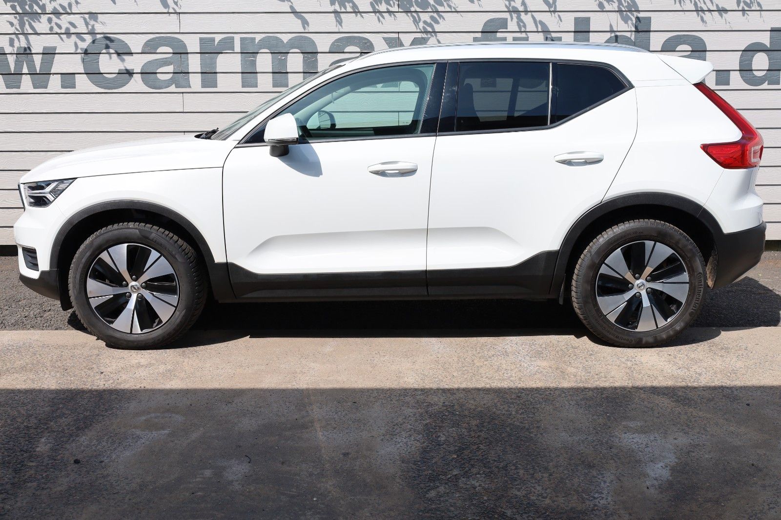 Fahrzeugabbildung Volvo XC40 Momentum Pro Leder,Navi,LED,360° Kamera,SH