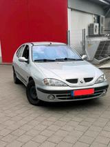 Renault Megane II Automatik, Klima, TÜV 05... - gebrauchte Renault Megane aus dem Jahr 2001