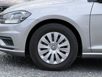 Volkswagen Golf - 6
