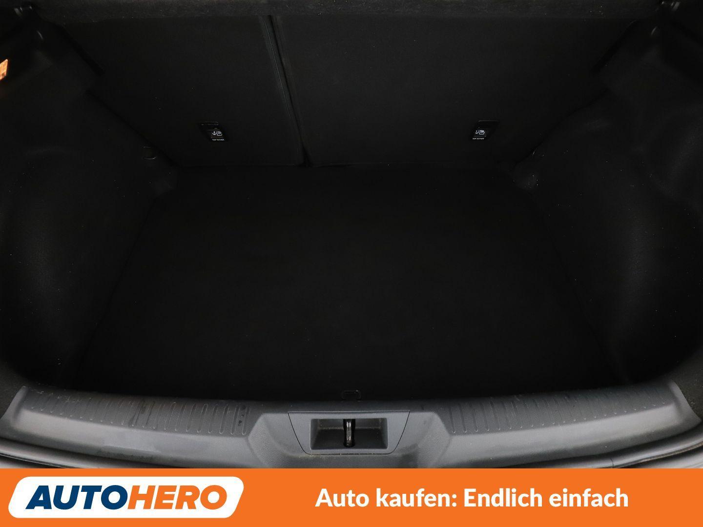 Renault Megane 1.3 TCe Limited*NAVI*TEMPO*PDC*SHZ*KLIMA*