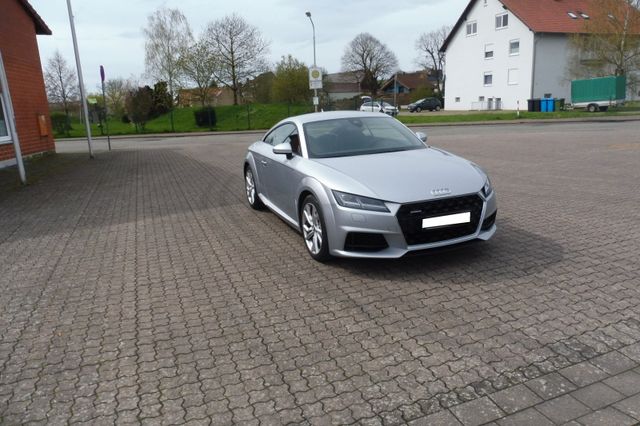 Audi TT Coupe 45 TFSI quattro  S-tronic. neuwertig