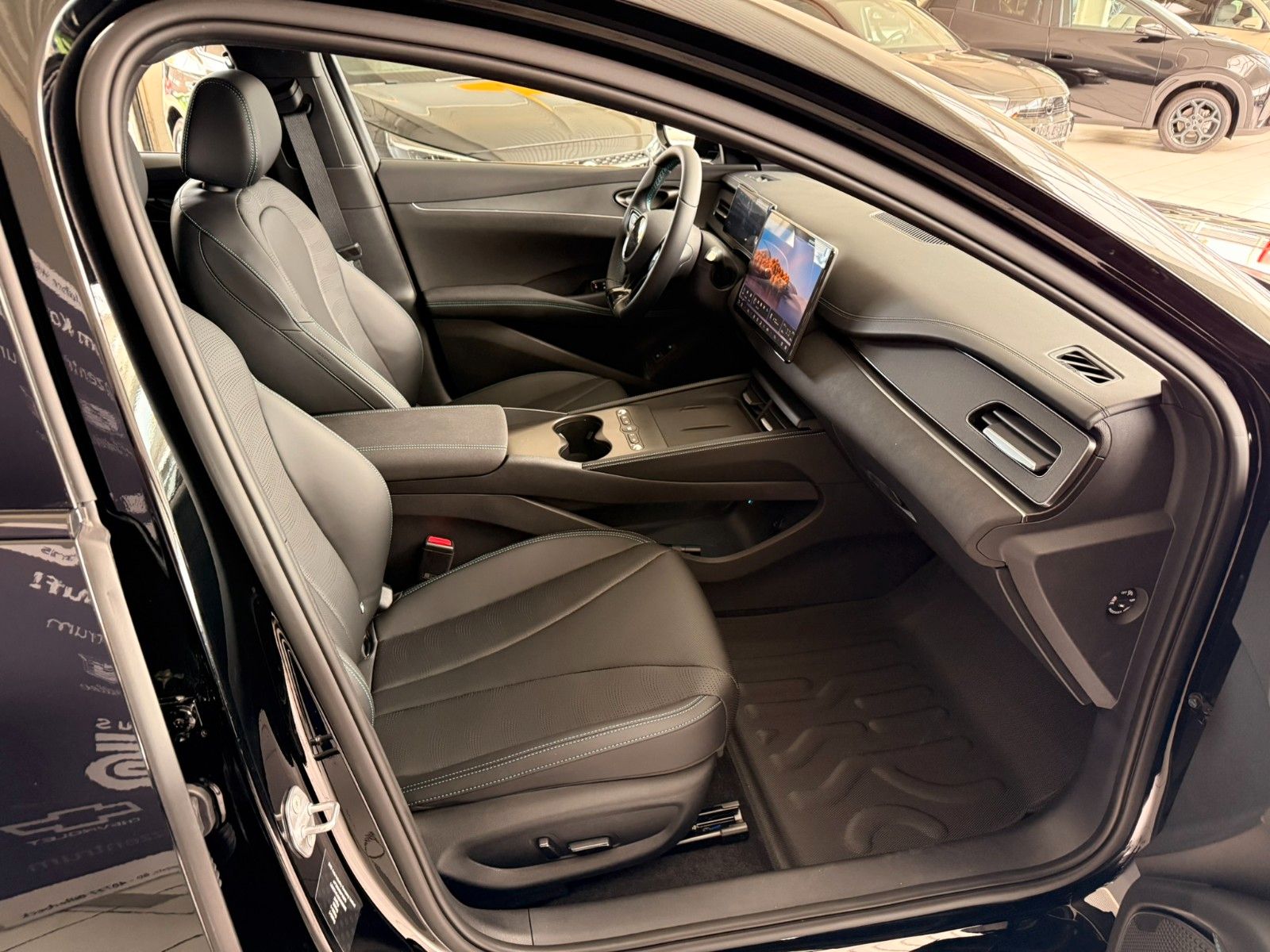 BYD SEAL 6