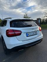 Mercedes-Benz GLA 250 4MATIC DCT - *Night Paket* - gebrauchte Mercedes-Benz GLA 250 aus dem Jahr 2017
