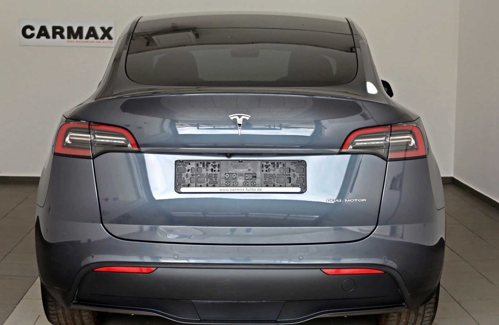 Fahrzeugabbildung Tesla Model Y Long Range Dual Motor AWD,Autopilot,Pano