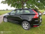 Volvo XC60 D3 Kinetic, 1. Hand, TÜV neu, AHK, SD