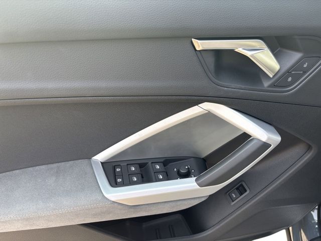Q3 35 TDI ADVANCED LED+KAMERA+AHK+VCP+STHZ+PDC+