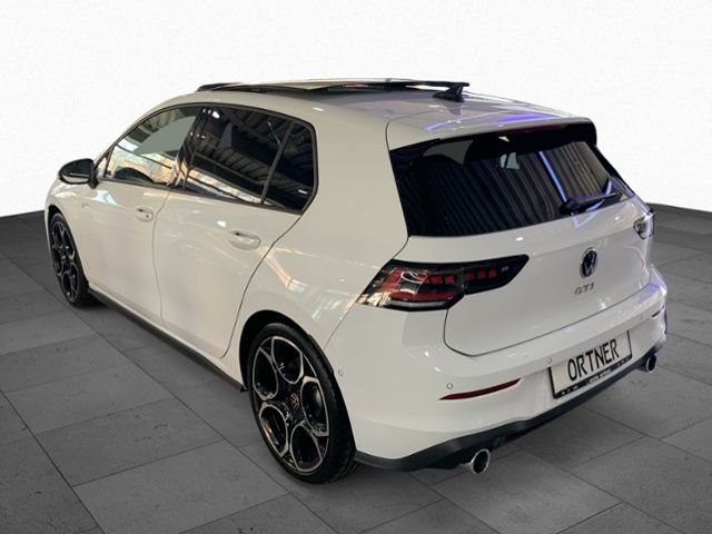 Fahrzeugabbildung Volkswagen Golf GTI 2,0 TSI DSG DCC AHK H&K AREA VIEW HUD M