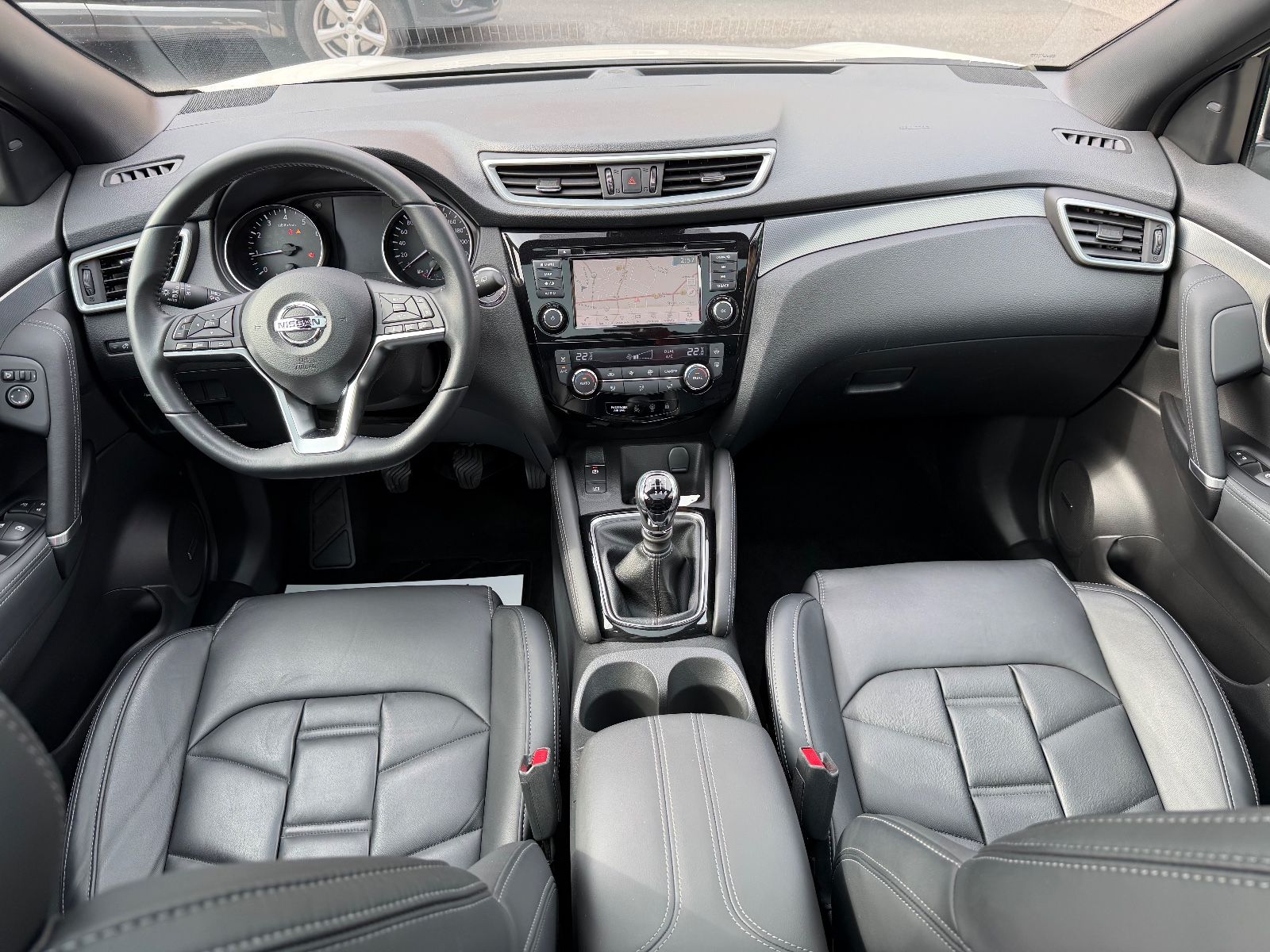 Fahrzeugabbildung Nissan Qashqai Tekna+ VOLLAUSSTATTUNG 19 ZOLL BOSE