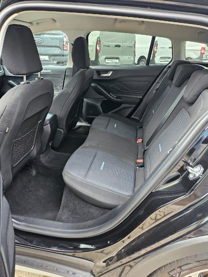Fahrzeugabbildung Ford Focus Turnier Active