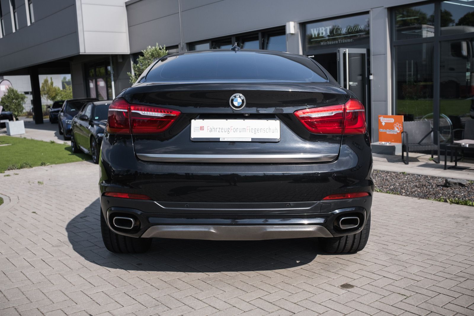Fahrzeugabbildung BMW X6 xDrive 40 d - Nappa - HUD - AHK - InnoPaket
