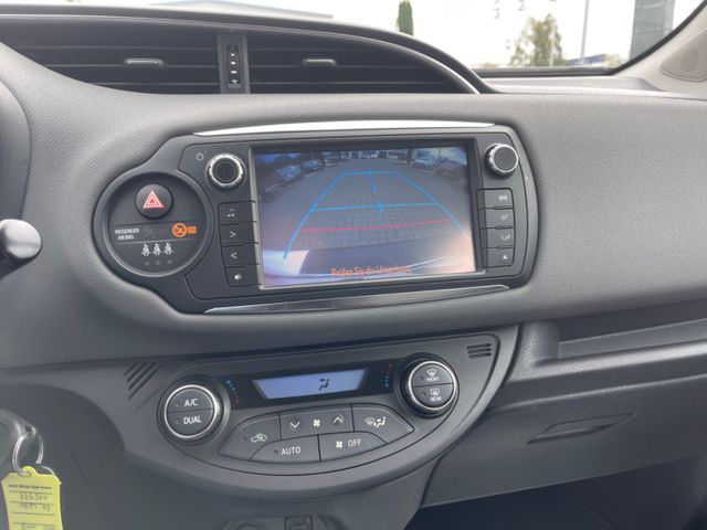 Toyota Yaris  Comfort Hybrid