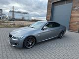 BMW 325i M Paket - BMW 325 Coupé 325i m paket mit Benzin-Antrieb