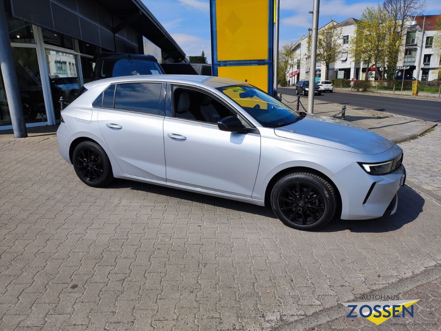 Opel Astra Elegance+AHK-abnehmbar+Navi+LED Apple CarP imagem 3