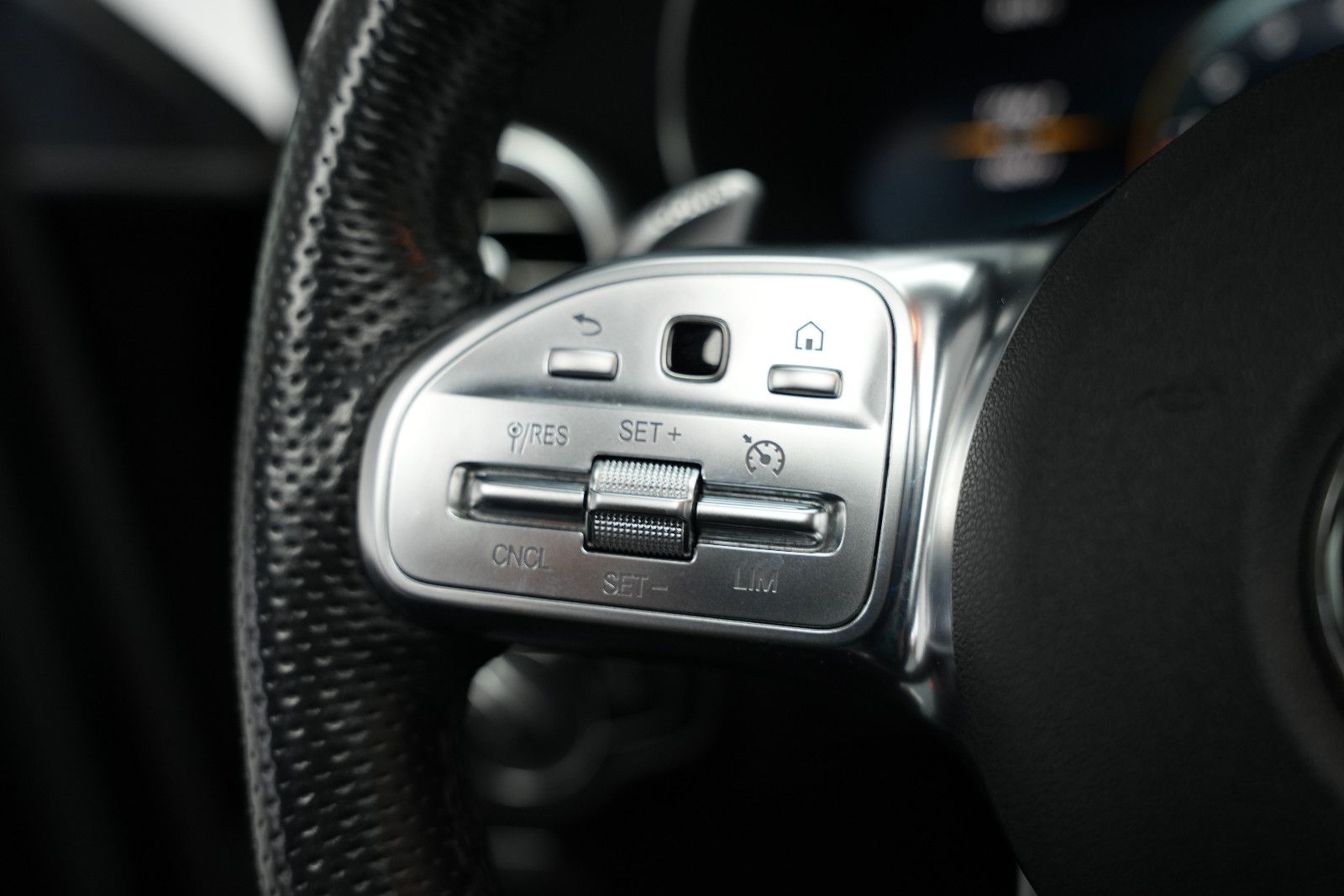 Fahrzeugabbildung Mercedes-Benz GLC 63 AMG Coupe/MBUX/Ambiente/Schiebedach/Kam/