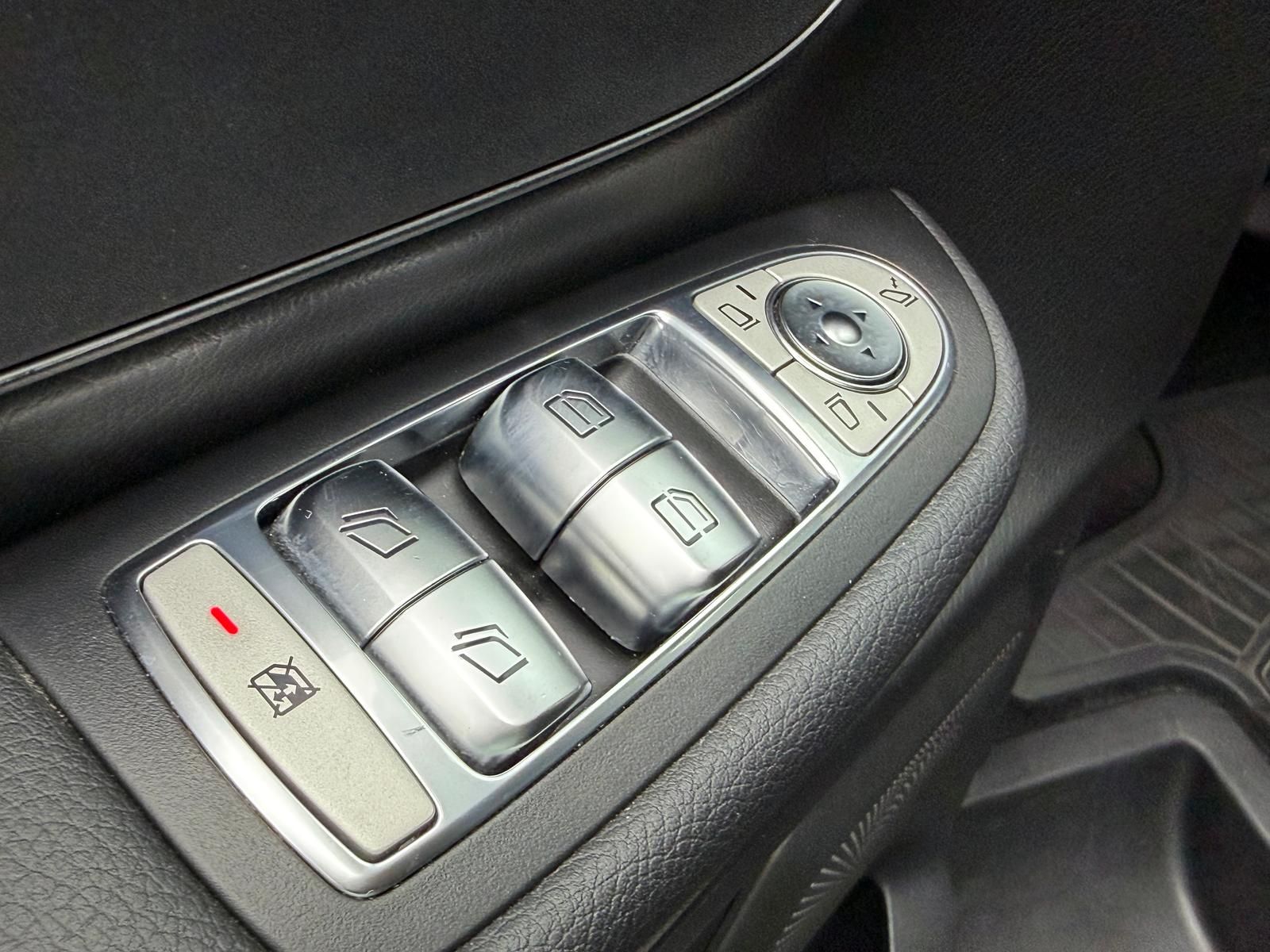 Fahrzeugabbildung Mercedes-Benz V250d 4MATIC*STANDHEIZ*AHK*7SITZE*ILS*3,1t*RCAM