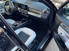 Fahrzeugabbildung Mercedes-Benz GLB 220d 4Matic AUTOMATIK Navi Sh Distronic Lane