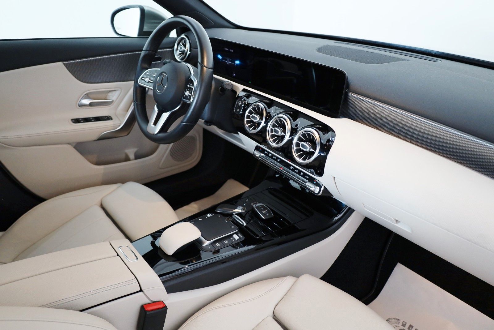 Fahrzeugabbildung Mercedes-Benz A 200 d Limousine Progressive,Leder,Navi, Kamera