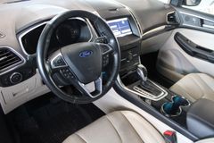 Fahrzeugabbildung Ford Edge Titanium Automatik LED ACC NAVI WinterPaket