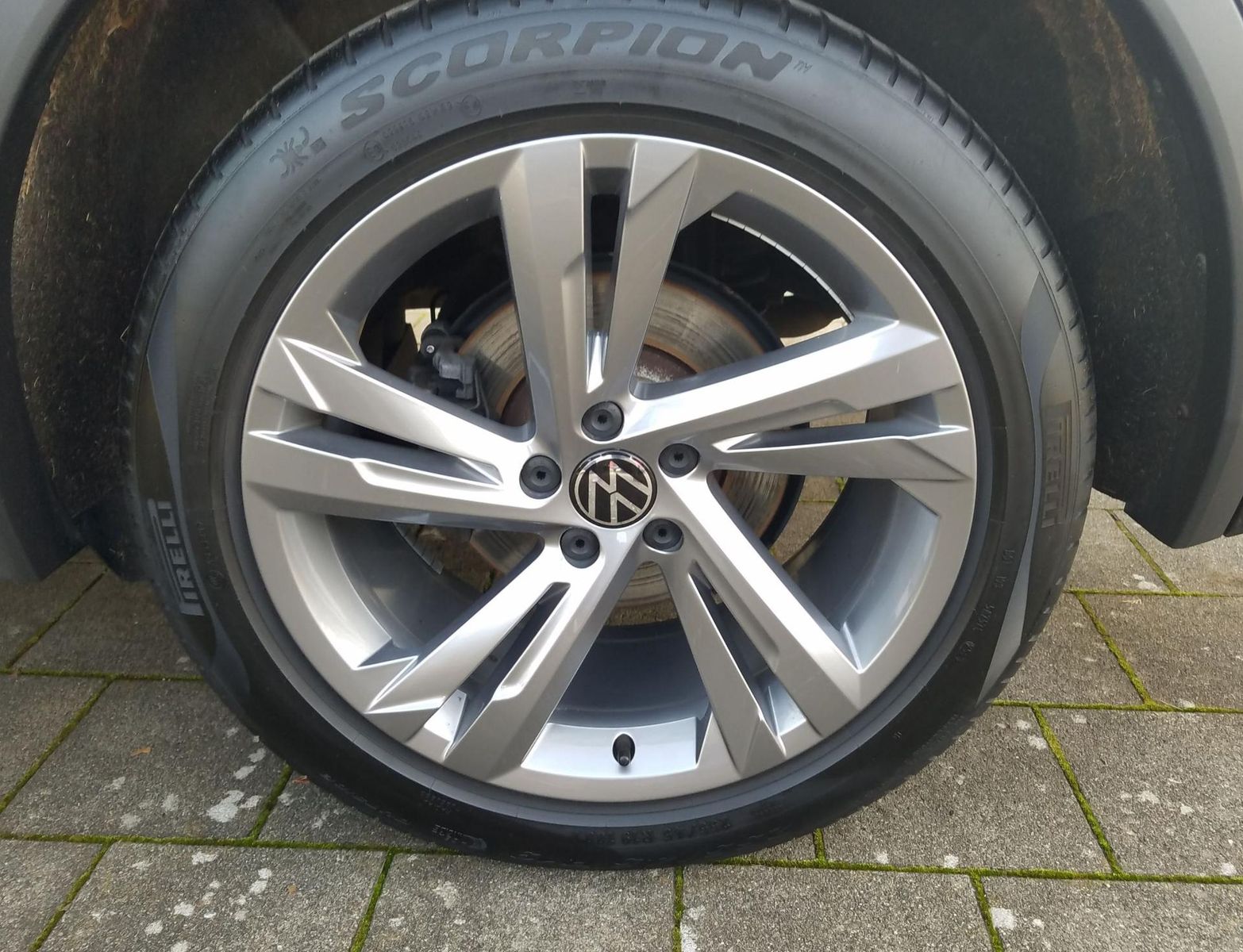 Volkswagen Tiguan 2.0 TDI, 4 Motion, R-Line*AHK*NAVI*MAT... foto 9