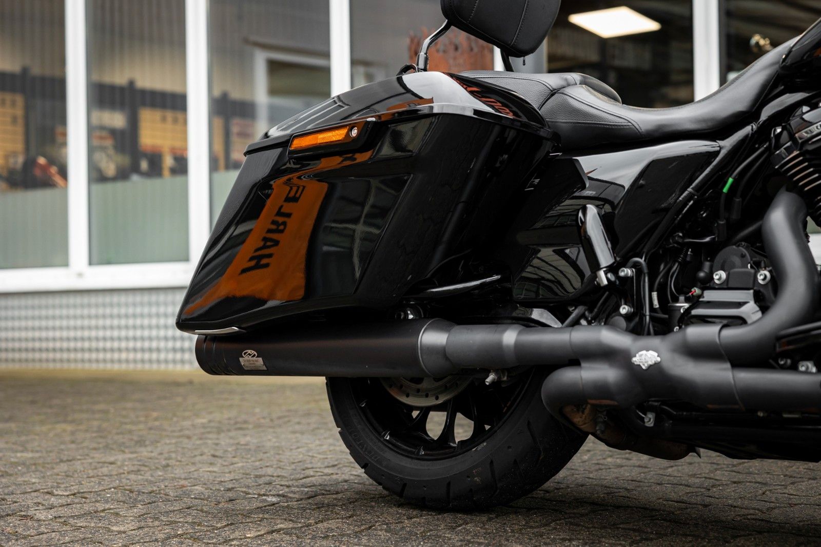 Fahrzeugabbildung Harley-Davidson FLHXS Street Glide 114 cui - Jekill & Hyde -