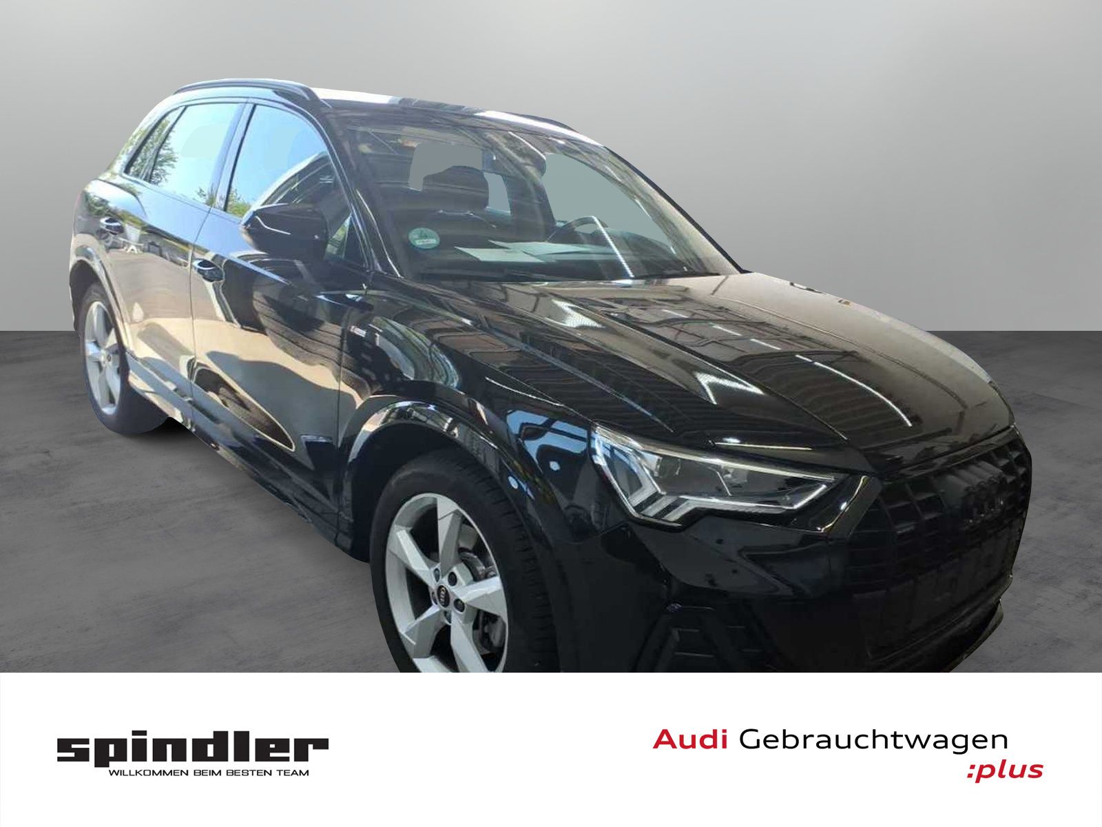 Audi Q3 S-Line 40 TFSI quattro S-tronic / Sonos, Pano foto 1