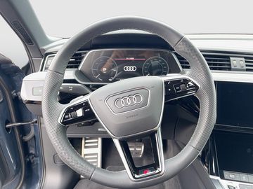 Audi Q8 e-tron - 9