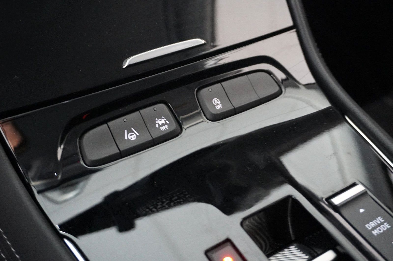 Fahrzeugabbildung Opel Grandland (X) 1.2T GS SPORT NAVI/LED/KAMERA/VIRT