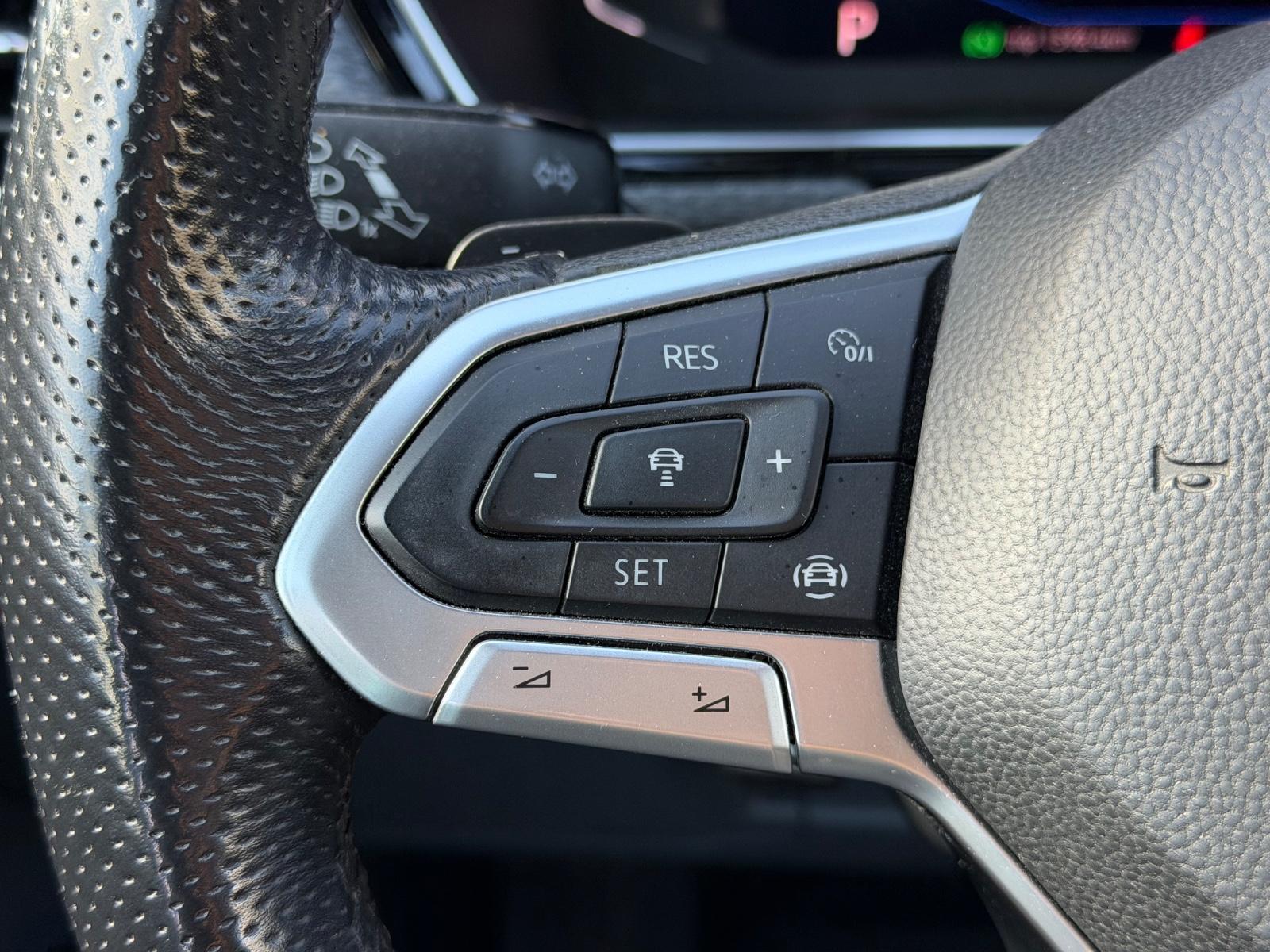 Volkswagen T-Cross Style R-Line