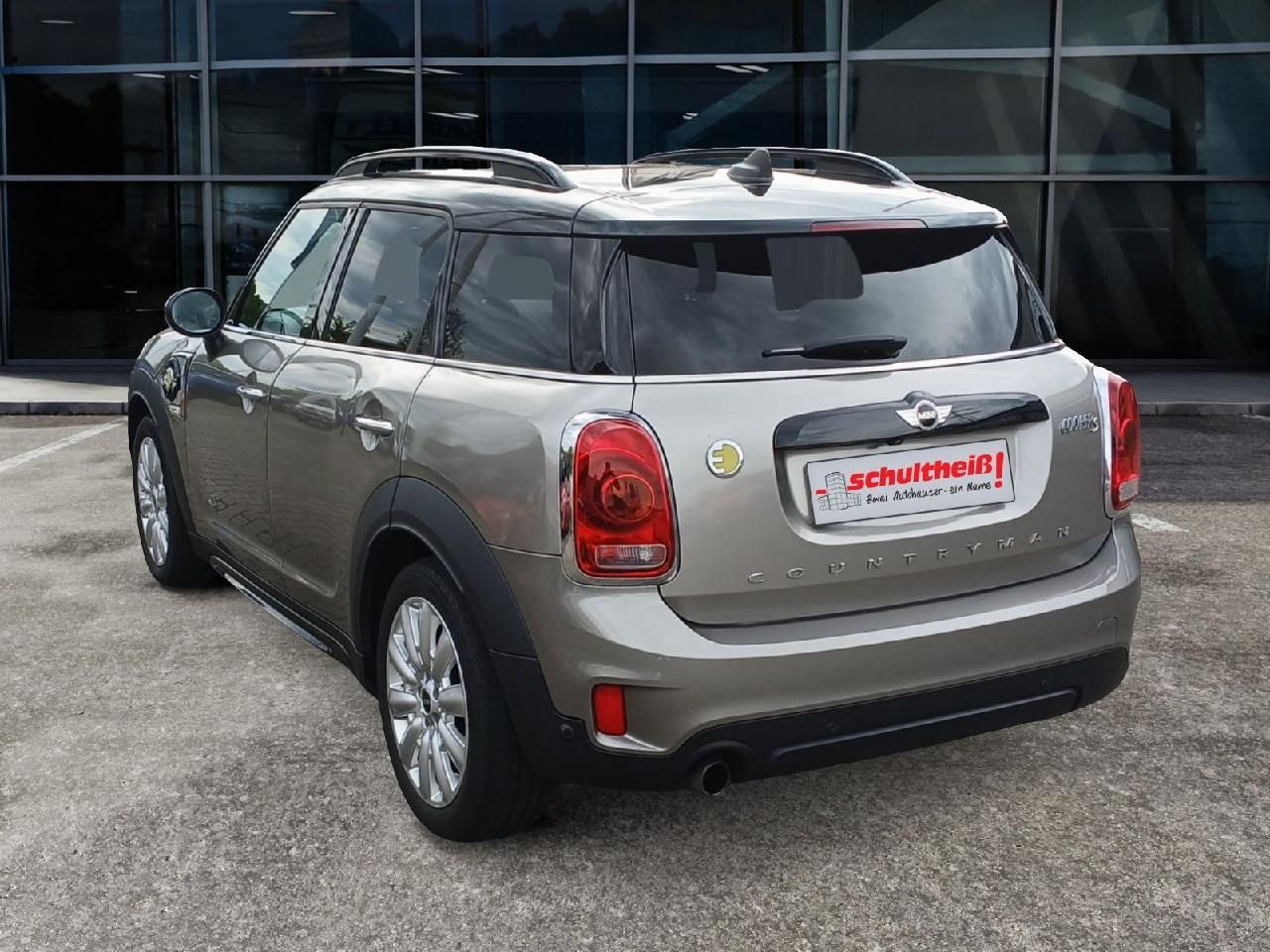 Fahrzeugabbildung MINI Countryman Cooper SE All4