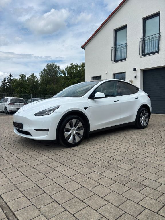 Image of Tesla Model Y