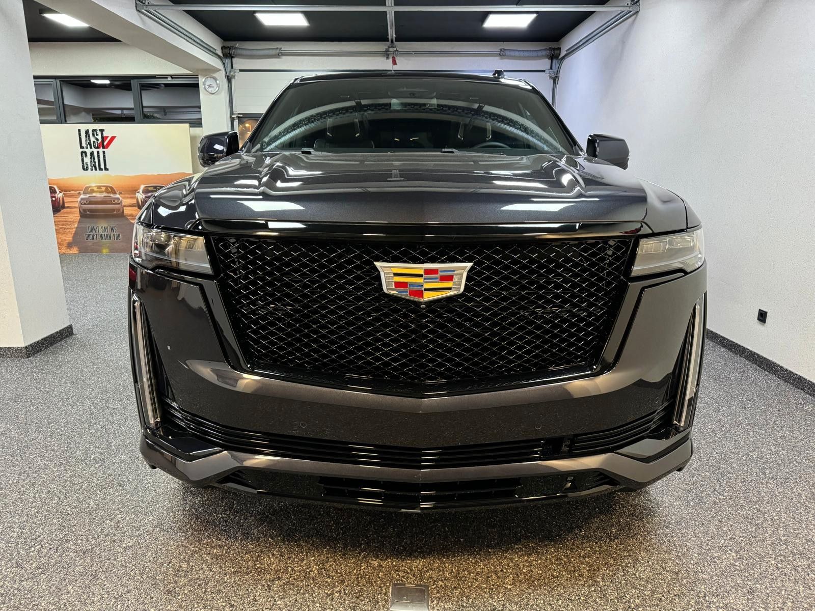 Fahrzeugabbildung Cadillac ESCALADE SPORT-PLATINUM 6.2 V8 -NIGHT VI.-LPG