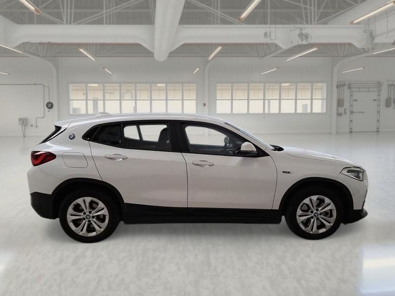 BMW X2 XDRIVE 25E BUSINESS X AUTOMATICO SUV imagem 3