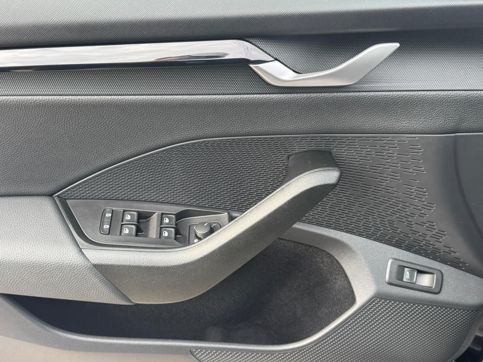 Fahrzeugabbildung SKODA Octavia 2.0 TDI Sportline DSG MATRIX*WINTER*5J.G