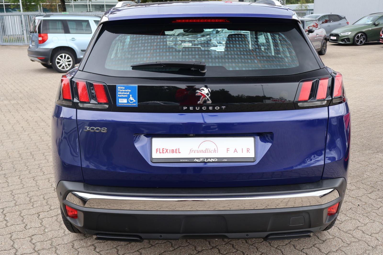 Peugeot 3008 1.2 12V Behindertenumbau Navi 360° Panorama