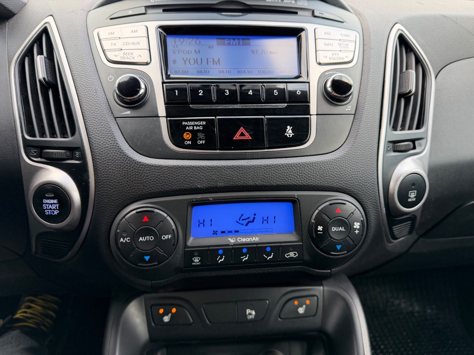 Fahrzeugabbildung Hyundai ix35°Star Edition°1.Hand°Leder°PDC°Shz°