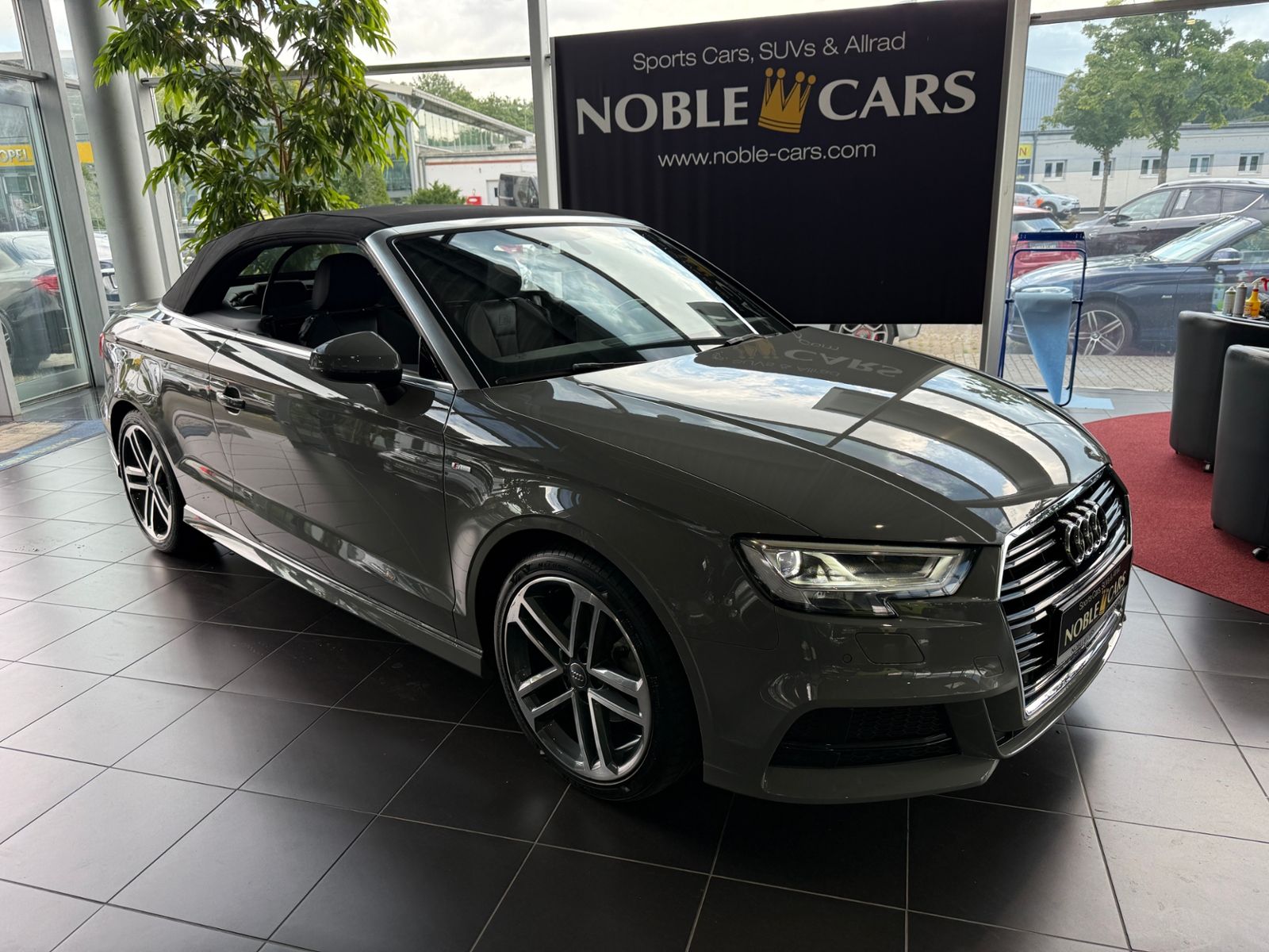 Fahrzeugabbildung Audi A3 Cabriolet S-Line LED NAVI ALU