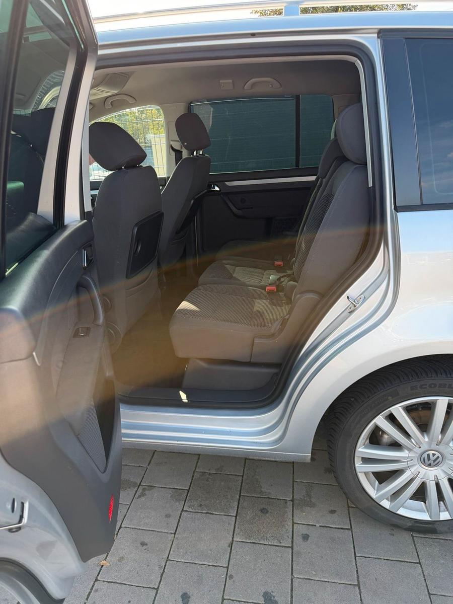 Volkswagen Touran 2006 — photo 14