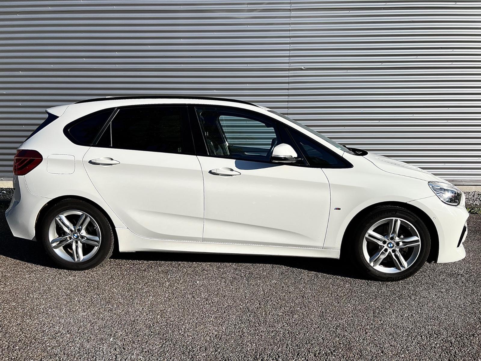 BMW 220i Active Tourer Steptronic M Sport*Pano*AHK