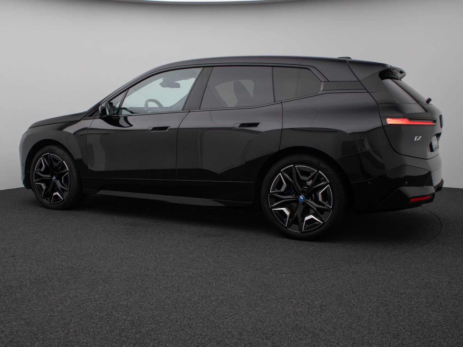 Fahrzeugabbildung BMW iX xD40 Sport 360°Laser H/K DAB AHK ACC 22Zoll